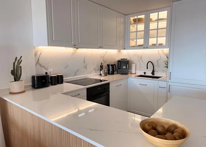 Apartament Sea View - *