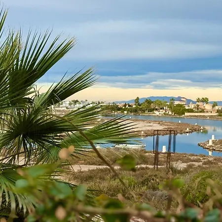 Sea View - *